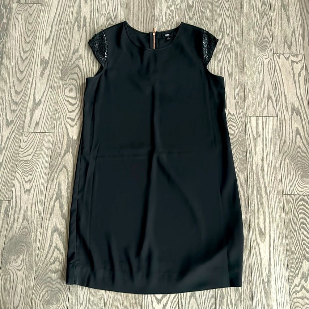 Beautiful black dress by Wasson💕